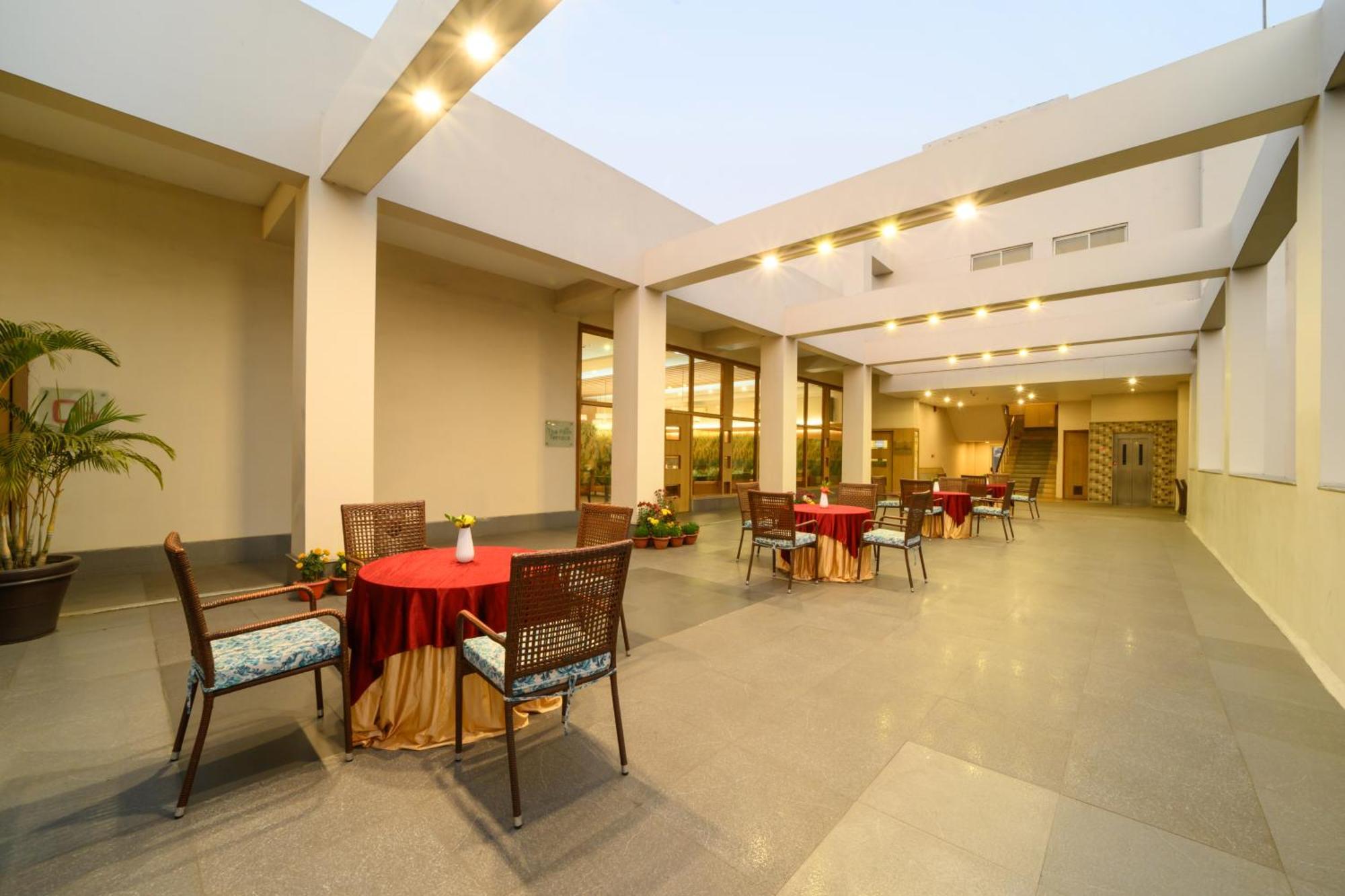 Hotel Sinclairs Burdwan Esterno foto